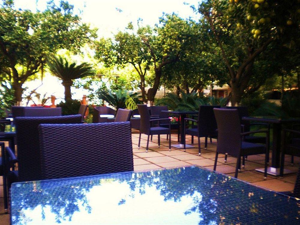 Hotel Diana 3*