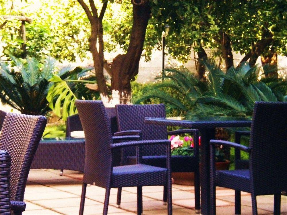 Hotel Diana